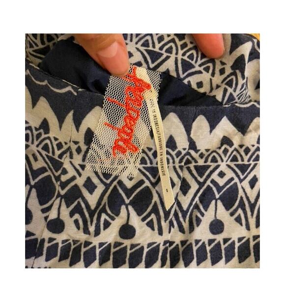 Free People Shorts Women's 8 Navy Lost Temple High Rise Flounce Side Zip - Picture 5 of 7